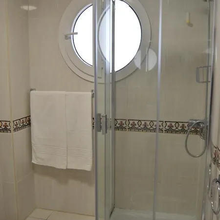 Coqueto En Parque Carolina Коста-дель-Силенцио