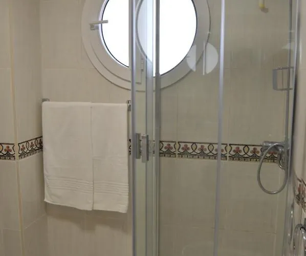 Coqueto En Parque Carolina Costa Del Silencio