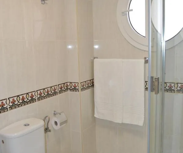 Coqueto En Parque Carolina *